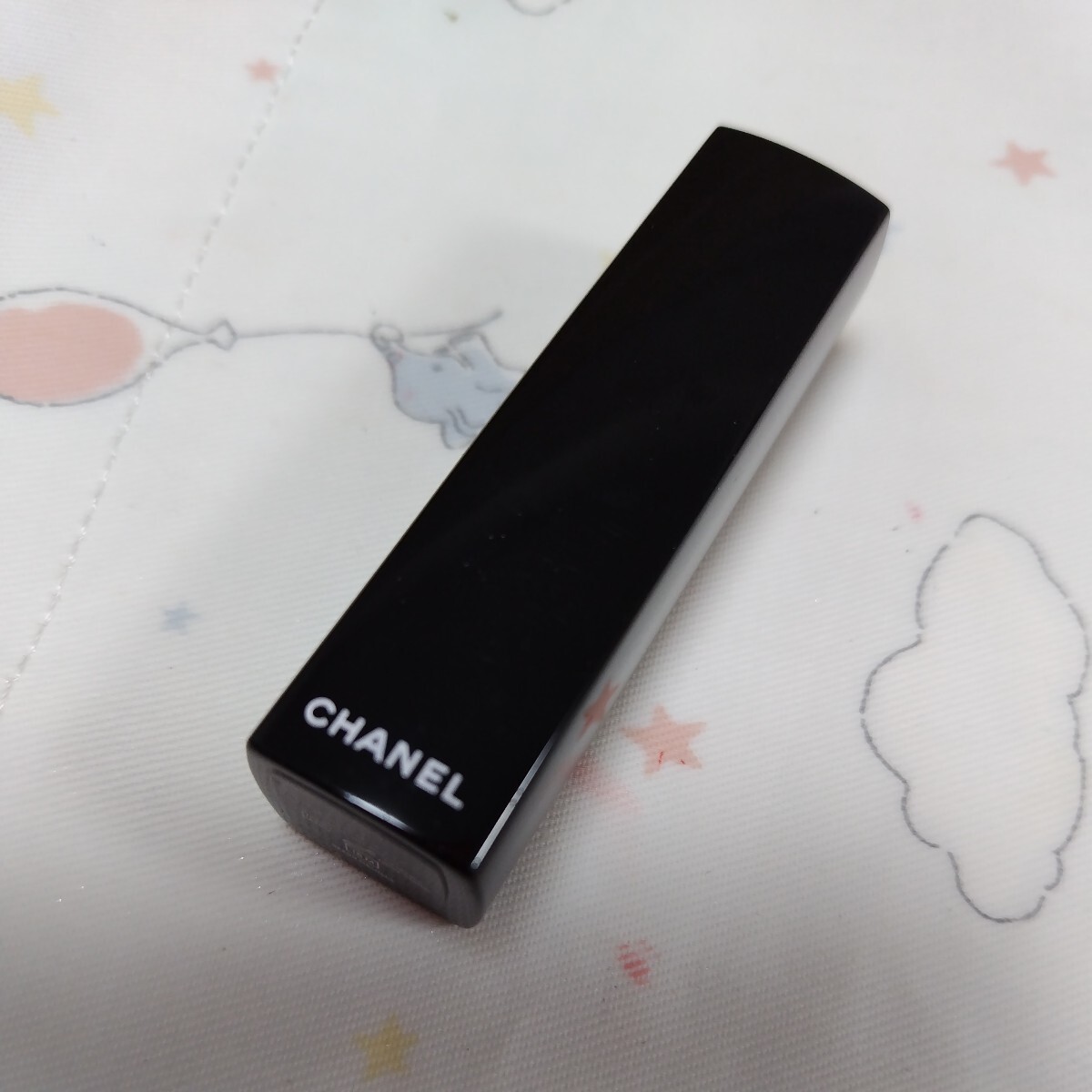 ★限定色★人気色★CHANEL　シャネル　ルージュ　アリュール　ヴェルヴェット　リップ　リップスティック　口紅　57　ルージュ　フー_画像3