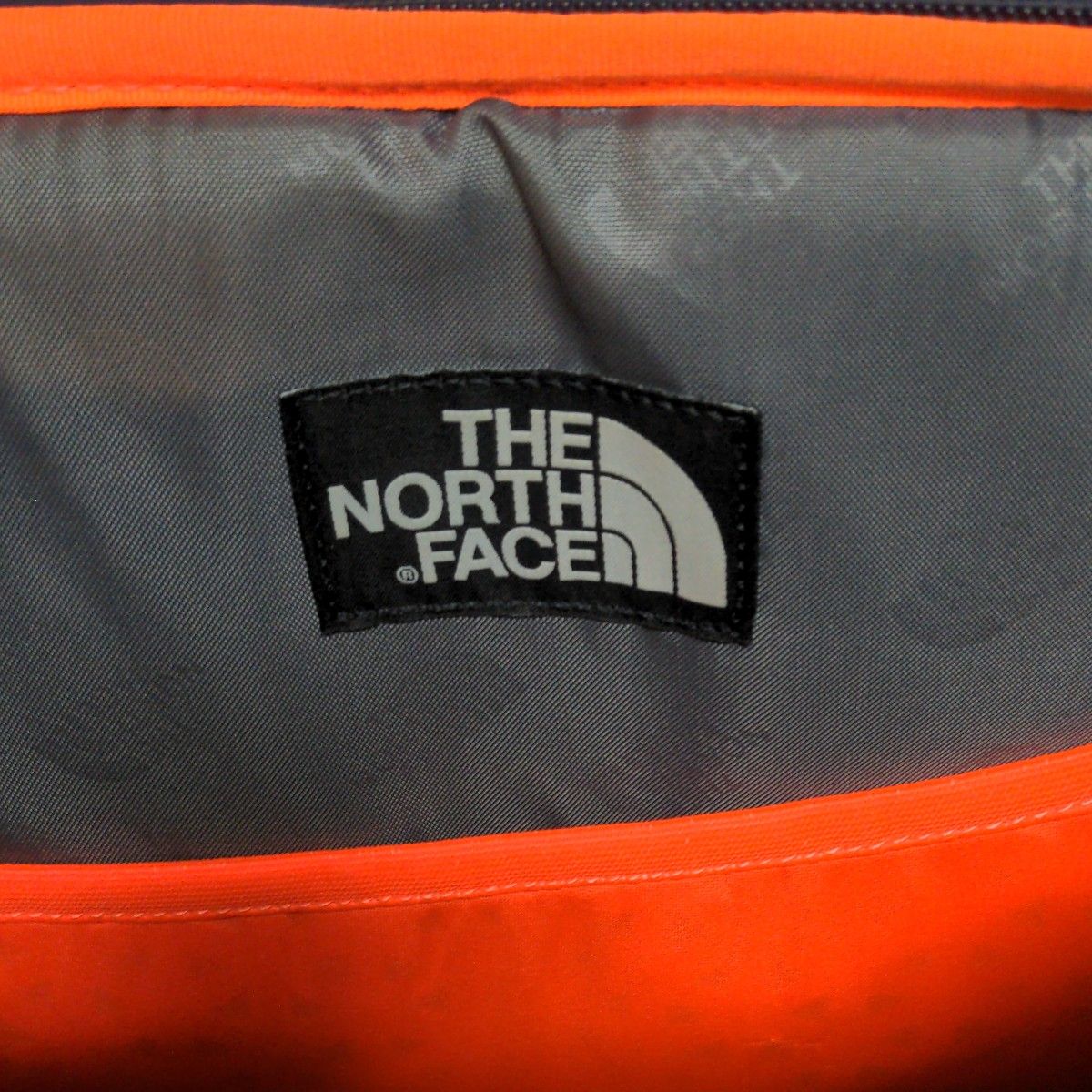 ノースフェイス　 THE NORTH FACE　ホワイトレーベル　リュック　バックパック　ビジネス　オレンジ　ネイビー