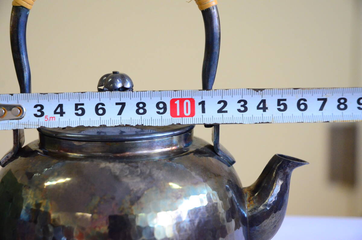 銀いぶし 湯沸 いぶし銀 煎茶器 煎茶道具 やかん 銀瓶 鎚目籐巻 元箱の画像10
