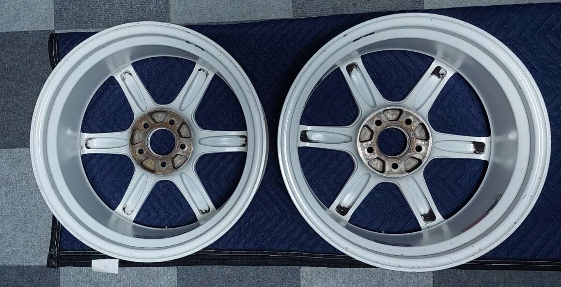 【2本】RAYS レイズ VOLK RACING TE37 SAGA 17インチ 8.5j +45 P.C.D.100 5H GR86 BRZ 86 ZN6 ZC6 プリウス +RAYSエアバルブ未使用付きの画像2