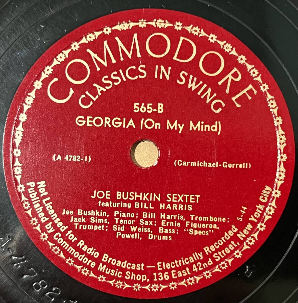 ZOOT SIMS初録音 ; JOE BUSHKIN SEXTET COMMODORE Pickin’ At The Pic/ Georgia On My Mind の画像2