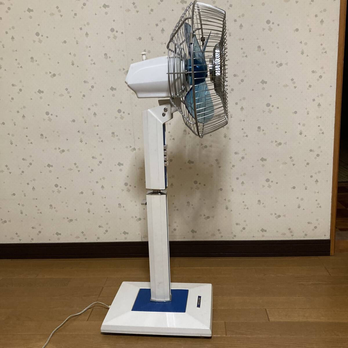 昭和レトロ★HITACHI S-627 大型リビング扇風機 30cm STAND FAN★良品の画像4