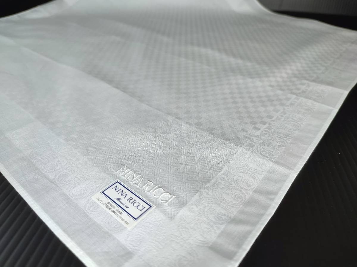 白ハンカチ ２枚セット Nina Ricci ニナリッチ 【送料無料】フォーマル 冠婚葬祭 男女兼用 アウトレット 特価 日本製 新品 返品可_ロゴは白糸の刺繍です