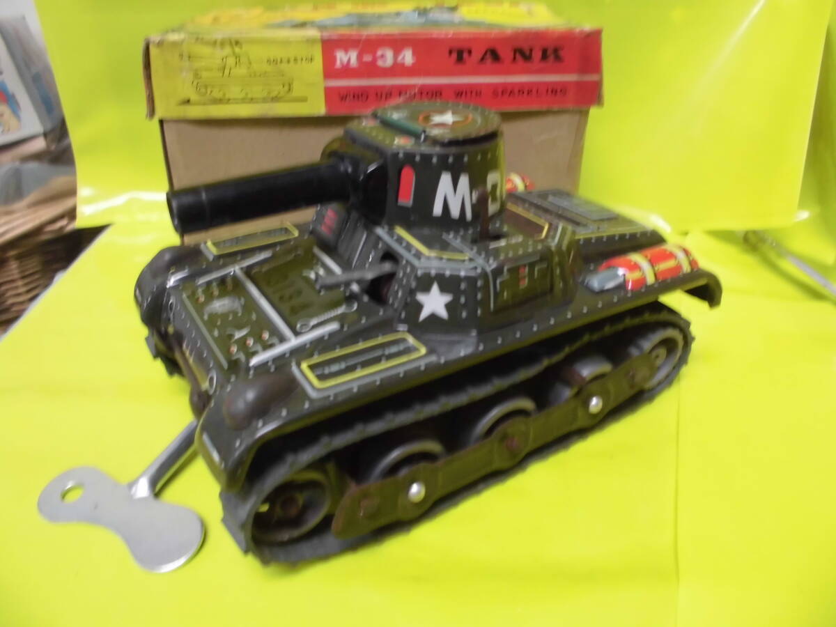 当時物 増田屋 Mー34 ブリキの戦車・タンク 日本製の画像1