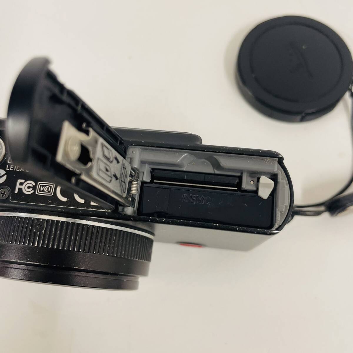 LEICA D-LUX 3 ライカ 簡易動作確認済 デジタルカメラ デジカメ ブラック バッテリー チャージャー SDカード付【12920】の画像9