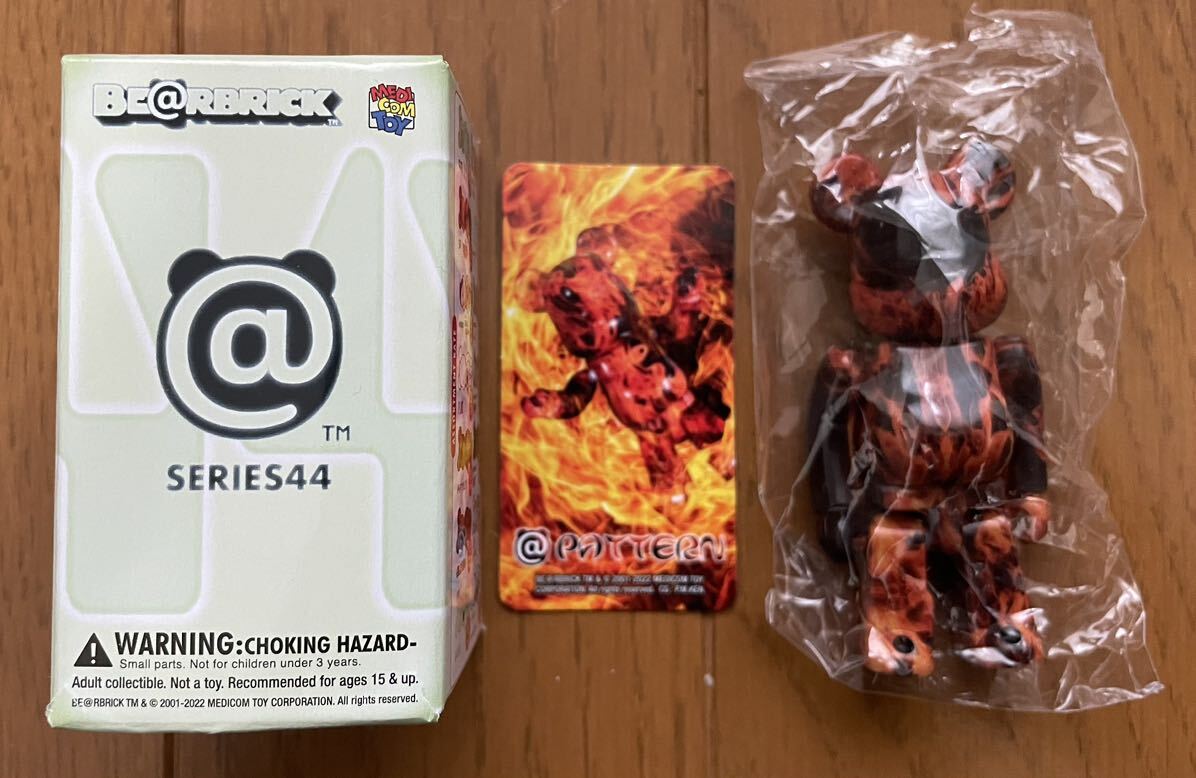 ベアブリック ファイヤ BE@RBRICK SERIES 44 パターン 炎 火 flame burn バーン メディコムトイ の画像1