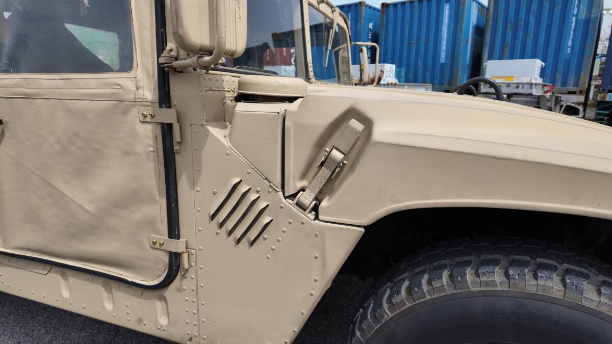 「本物」米軍　HMMWV ハンヴィー　シンプル仕様　1990　サンドカラー「個人出品」_画像4