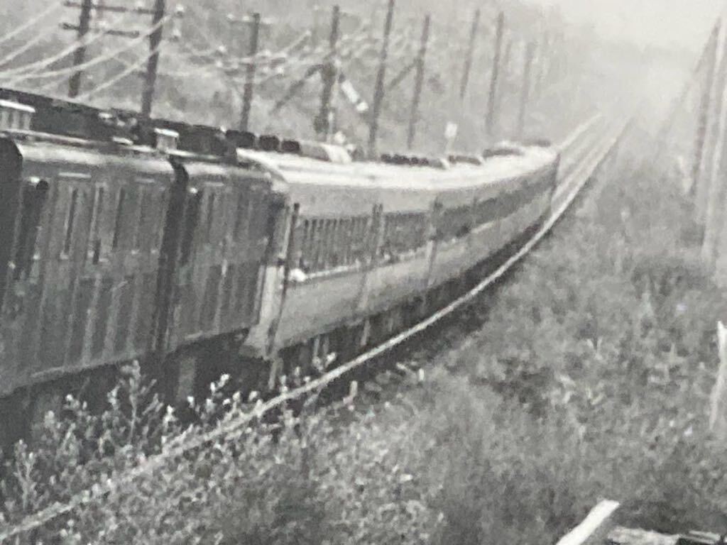 昭和鉄道写真：信越本線丸山信号所走行中のED42 1[横川]ほかDE42三重連推進によるDC急行７連。1962年8月撮影。8.7×12.8㎝。の画像3
