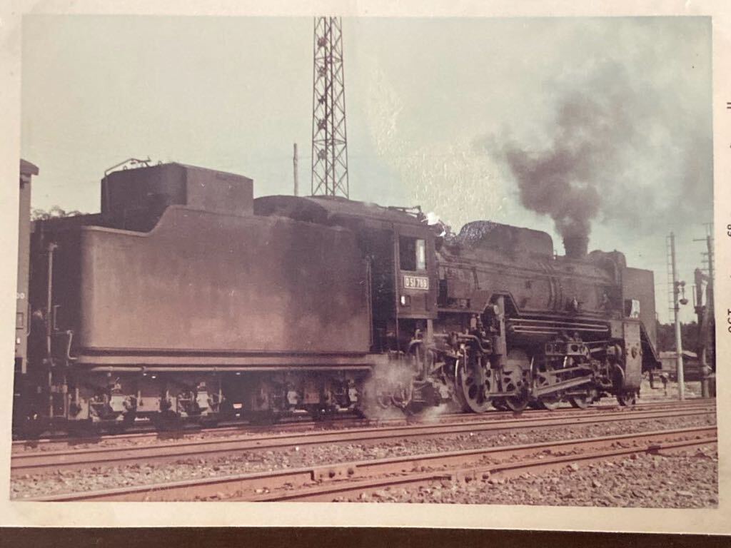 昭和鉄道写真：奥羽本線の重油併燃装置付D51 789[東能代区]牽引貨物列車/2景。1968年10月撮影。場所不明。8×11.2㎝。の画像4