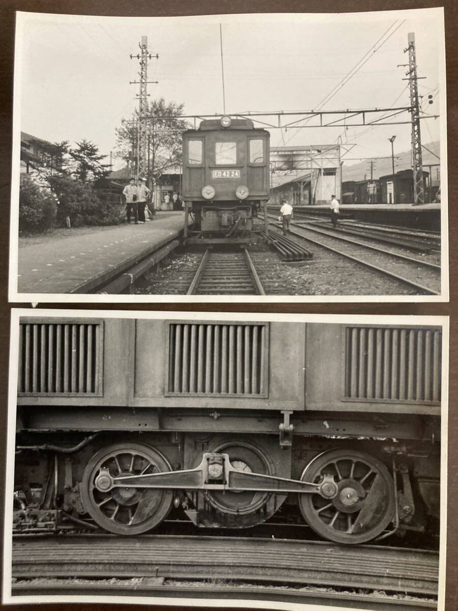 昭和鉄道写真：信越本線横川駅のED 42 24(横川]/ロッド/２景。1962年8月撮影。8.7×12.8㎝。の画像1