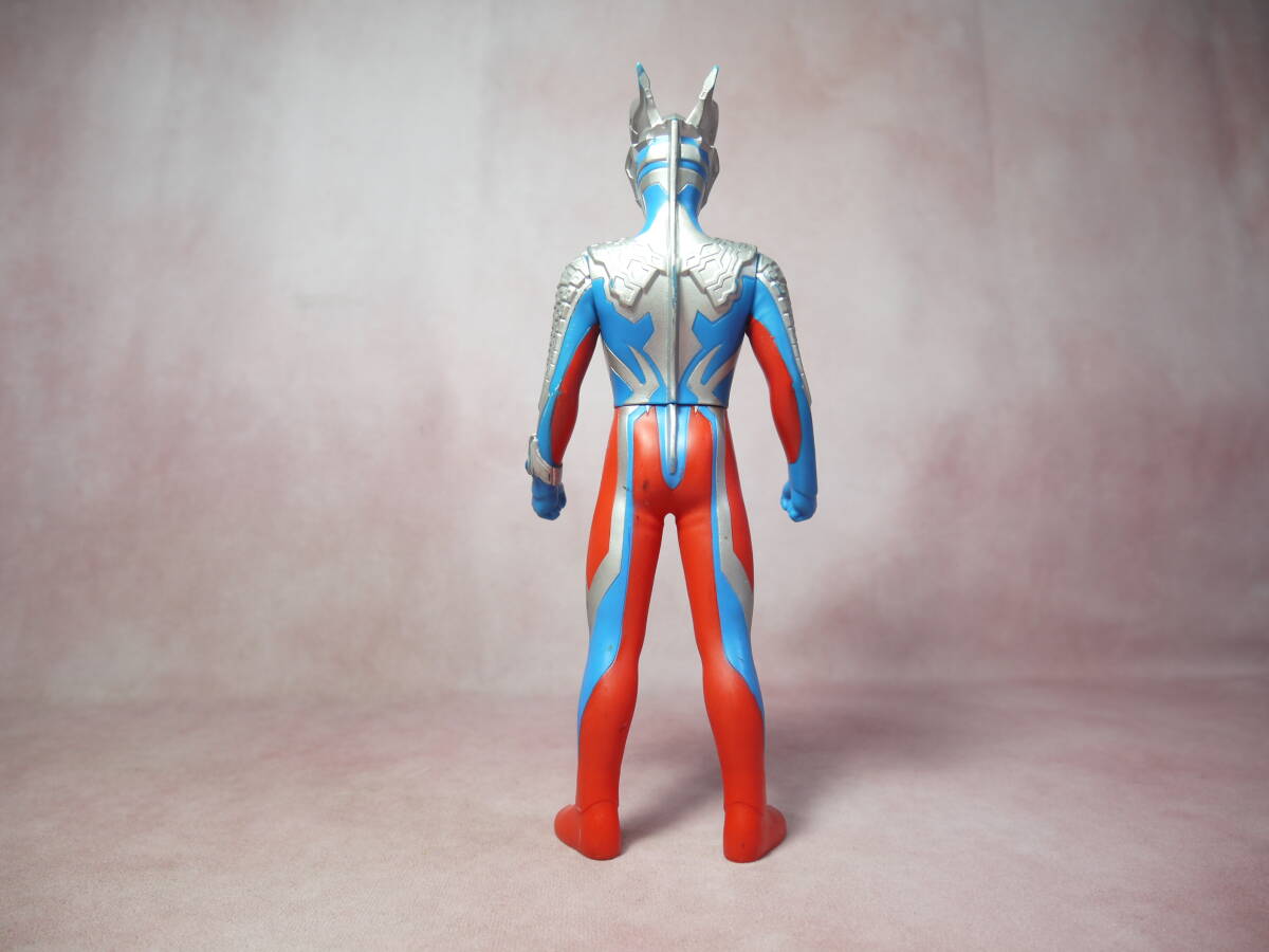 ウルトラBIGソフビシリーズ ウルトラマンゼロ バンダイ 全高24センチ の画像3