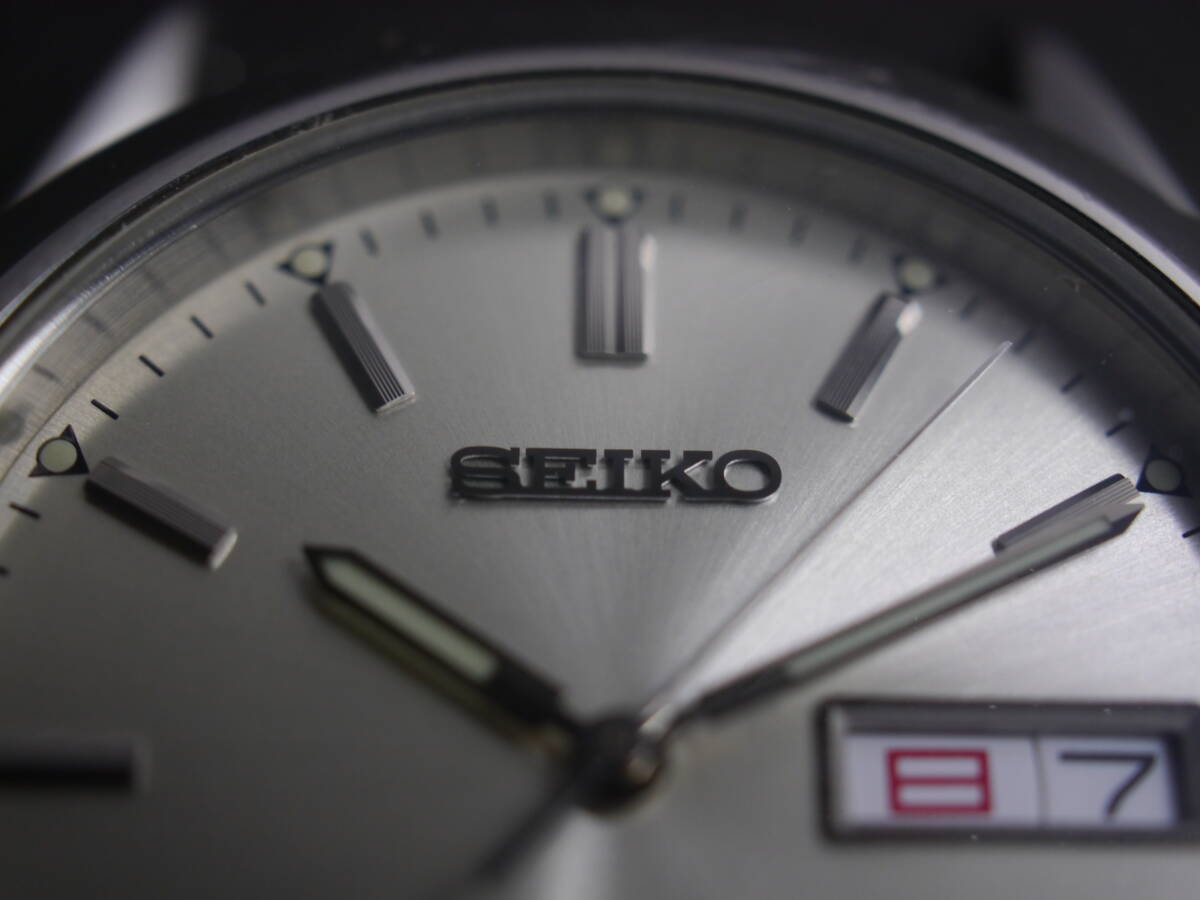 美品 セイコー SEIKO クォーツ 3針 デイデイト 7N43-9080 男性用 メンズ 腕時計 日本製 x571 稼働品_画像3