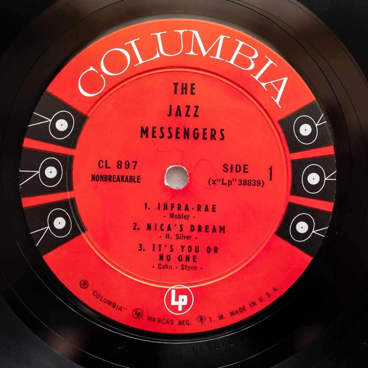 USオリジナル盤 THE JAZZ MESSENGERS / 同左 Columbia CL 897 / 赤黒6eye / 両ミゾ / 初回マト1-1 / 再生音良好 / Mobley, Byrdの画像3