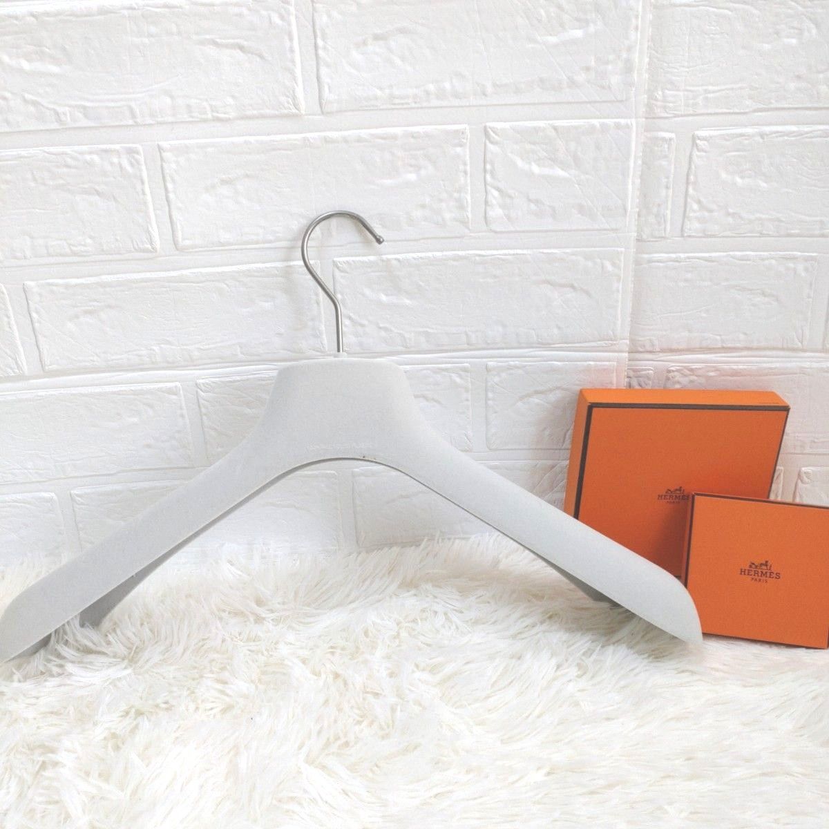 エルメス HERMES ガーメントケース 衣装カバー Hロゴ ハンガー エルメス HERMES ガーメントケース 衣装カバー Hロゴ ハンガー