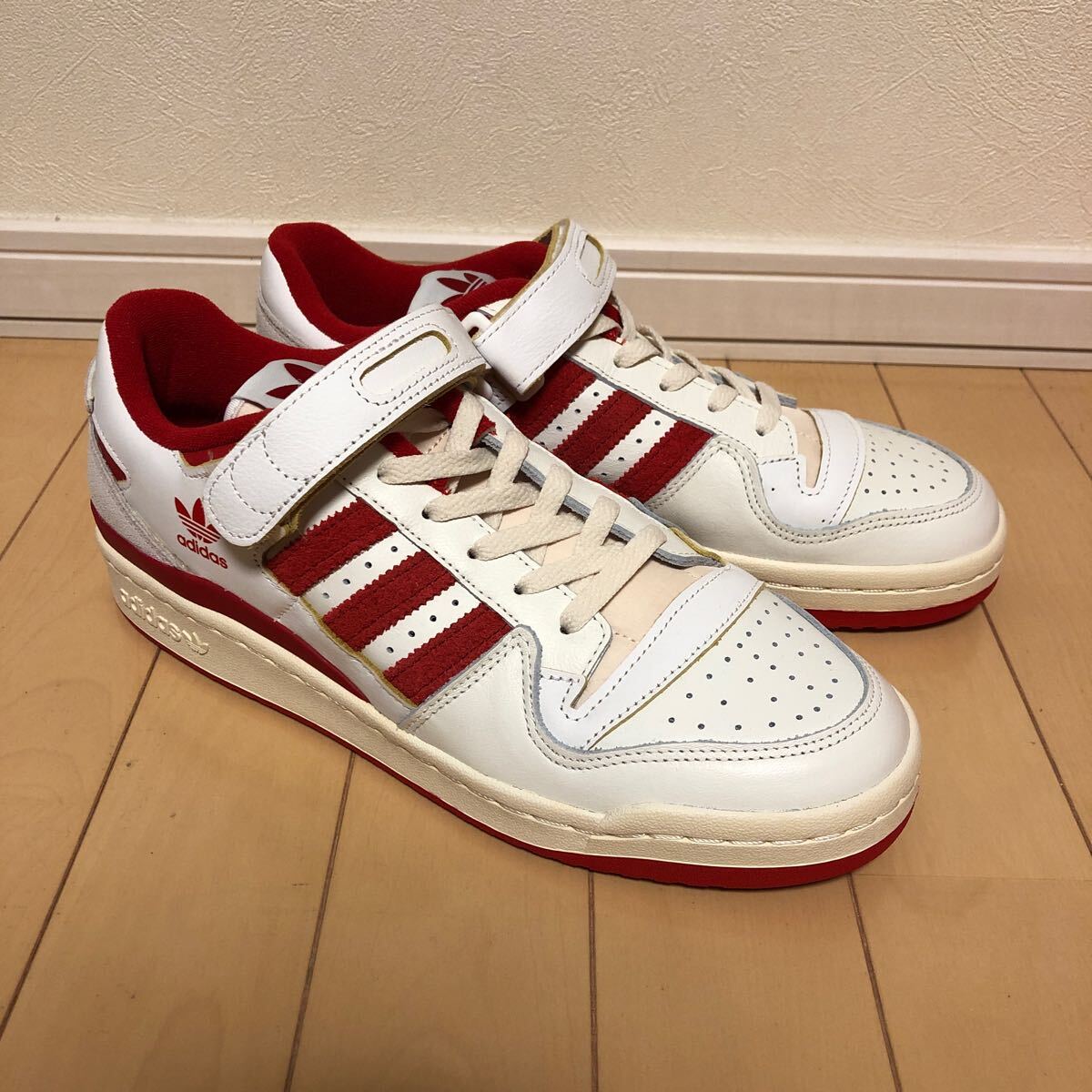 adidas FORUM 84 LOW 新品未使用 27.5cm WHT/RED 品番:GY6981 ORIGINALSの画像3