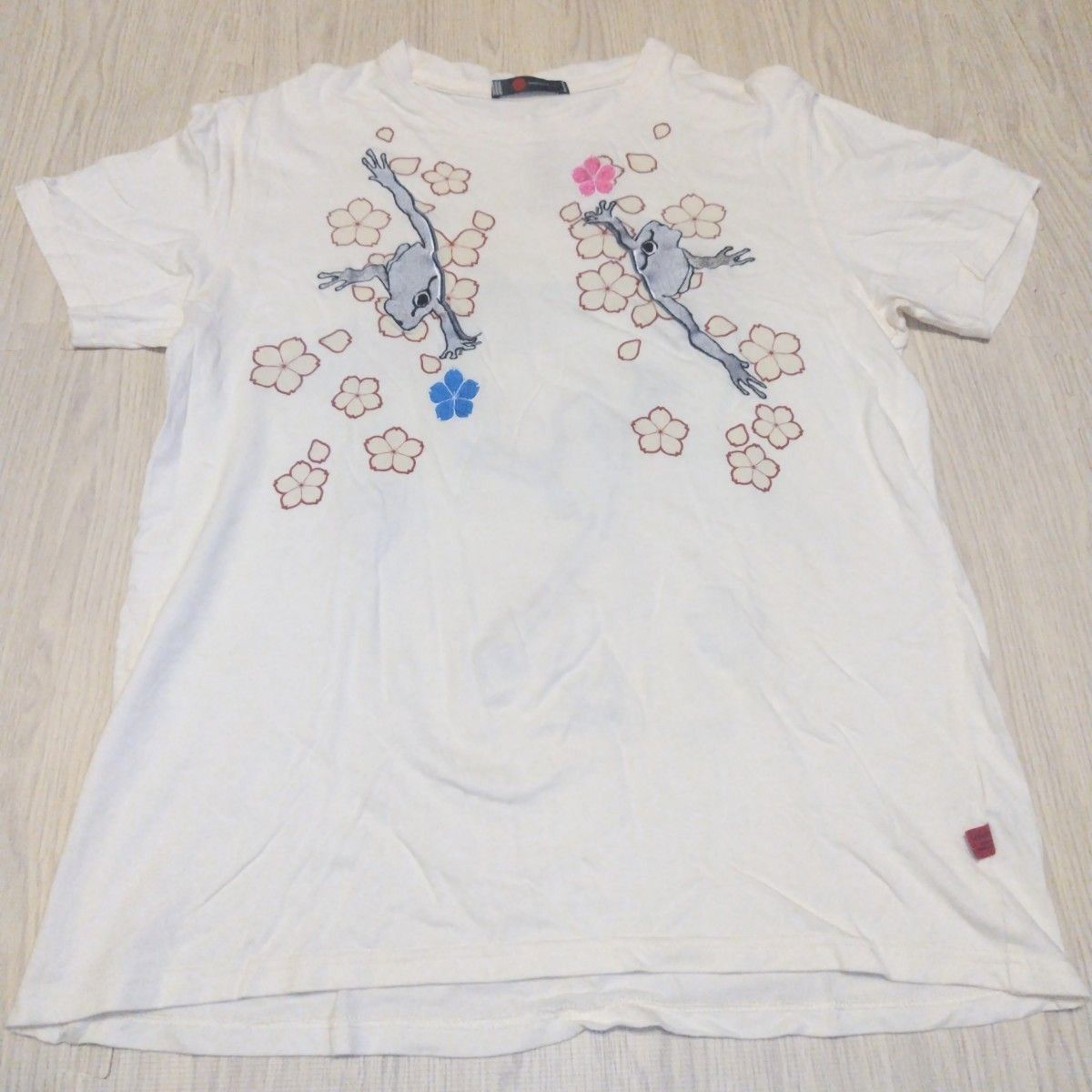 参丸一　サンマルイチ　半袖　Ｔシャツ　Ｌ　刺繍　カエル　カラフル　傘　花柄　和柄 半袖Tシャツ 半袖 ホワイト