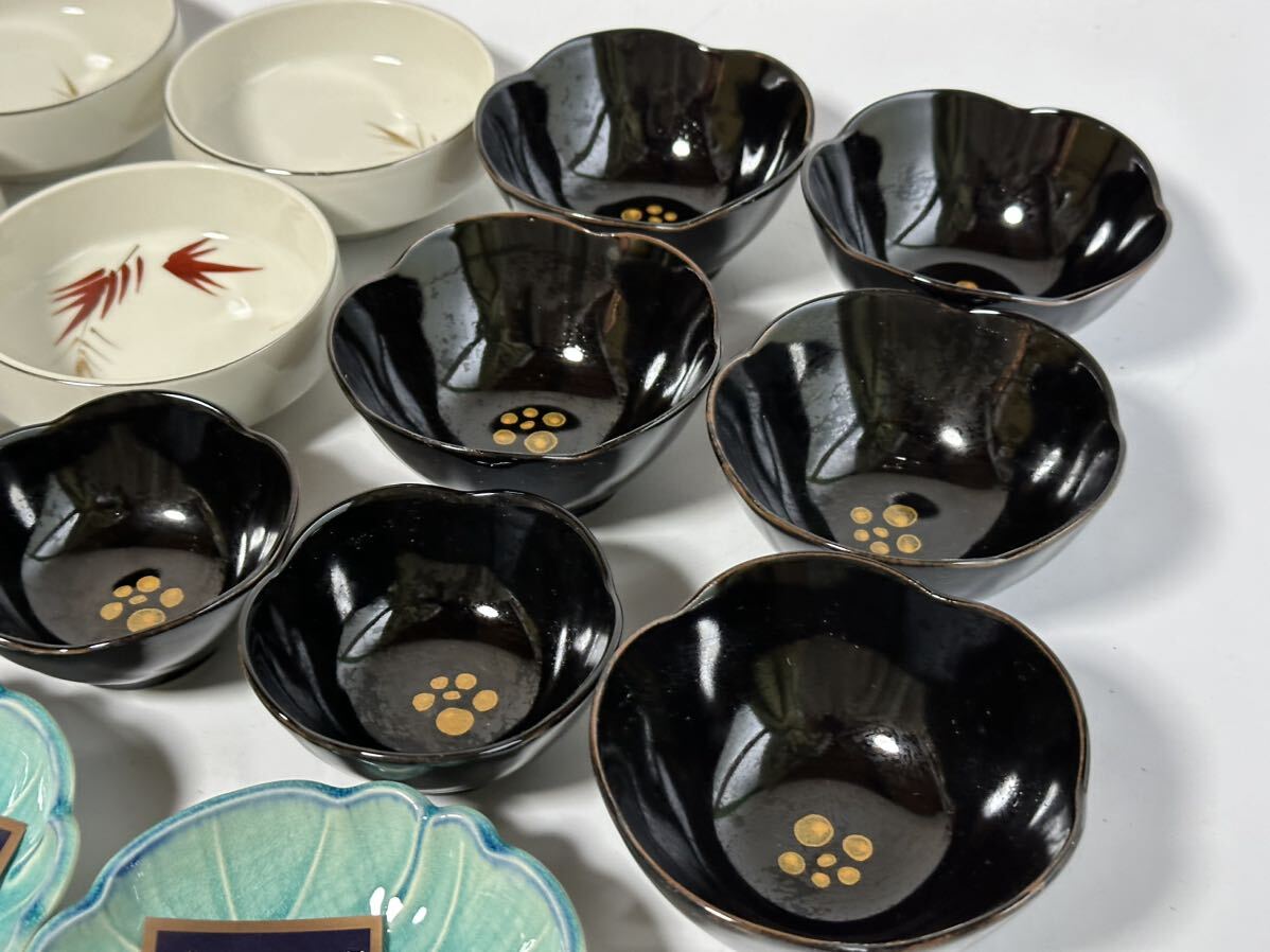 昭和レトロ アンティーク 小皿 取り皿 15枚 セット 来客 和食器 和風 陶器 焼物 未使用品 小鉢 の画像3