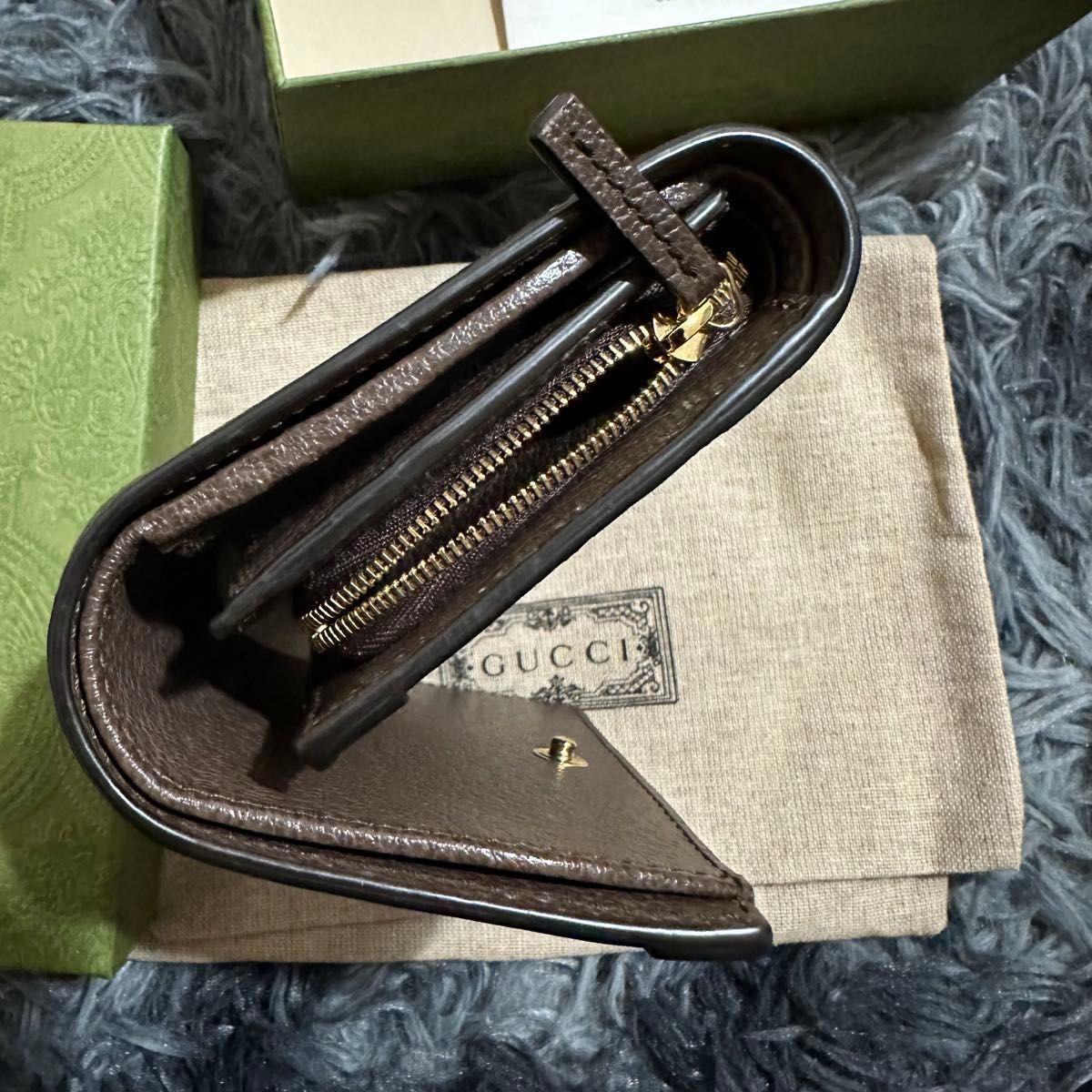 割引期間 GUCCI グッチ　オフィディア　二つ折り財布