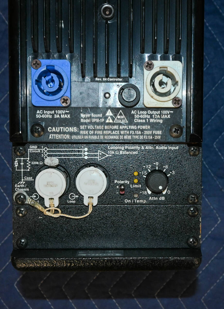 M648 MEYER SOUND UPM-1P パワードスピーカー 動作品 2本1組の画像5