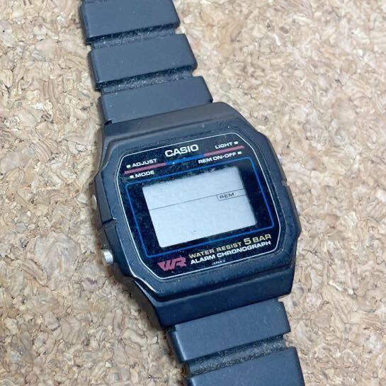 ●時計ジャンク● ２本まとめ売り　CASIO W-47. FS-10 クォーツ 必ず説明文お読み下さい　340_画像2