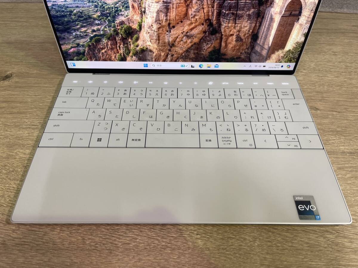 Dell XPS 13 Plus 9320 モバイルノートパソコン 13.4インチ/Core i7-1260P 2.10GHz/16GB/512GB 美品の画像3