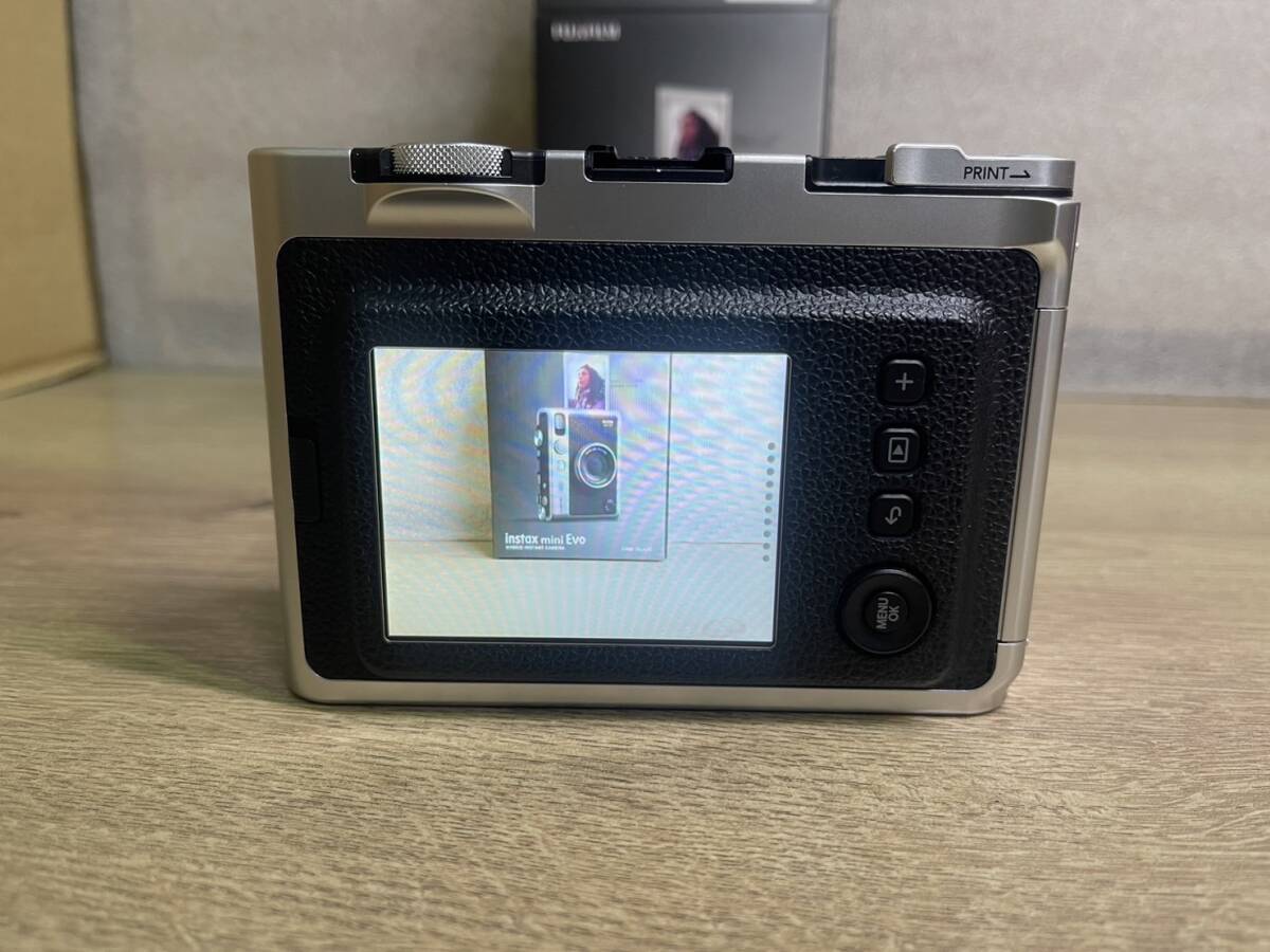 チェキ instax mini EVO ブラック フジフイルム インスタントカメラ 新品同様/60の画像6