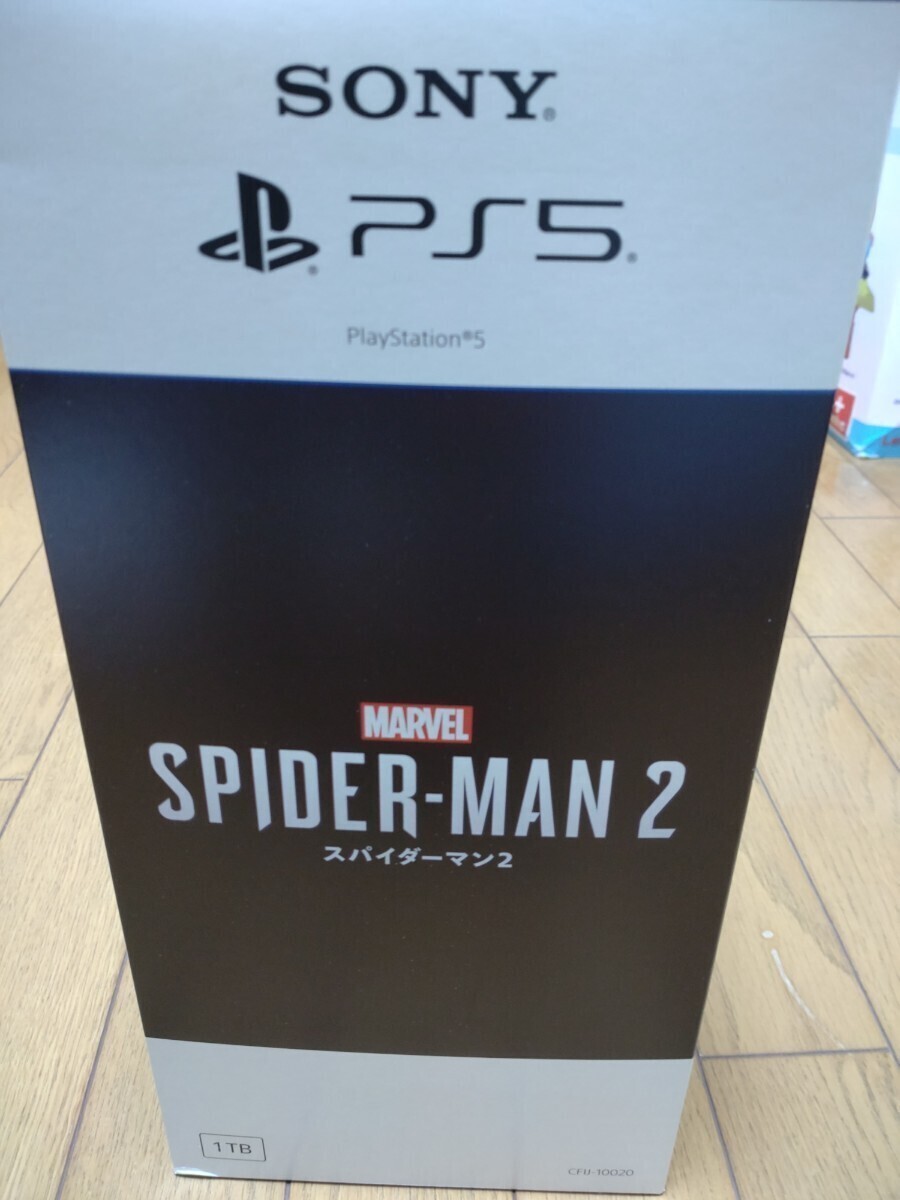 新品☆PS5 本体 PlayStation5 Marvel's Spider-Man 2 同梱版 ディスクドライブ搭載 CFIJ-10020 新型 2000A01 の画像3