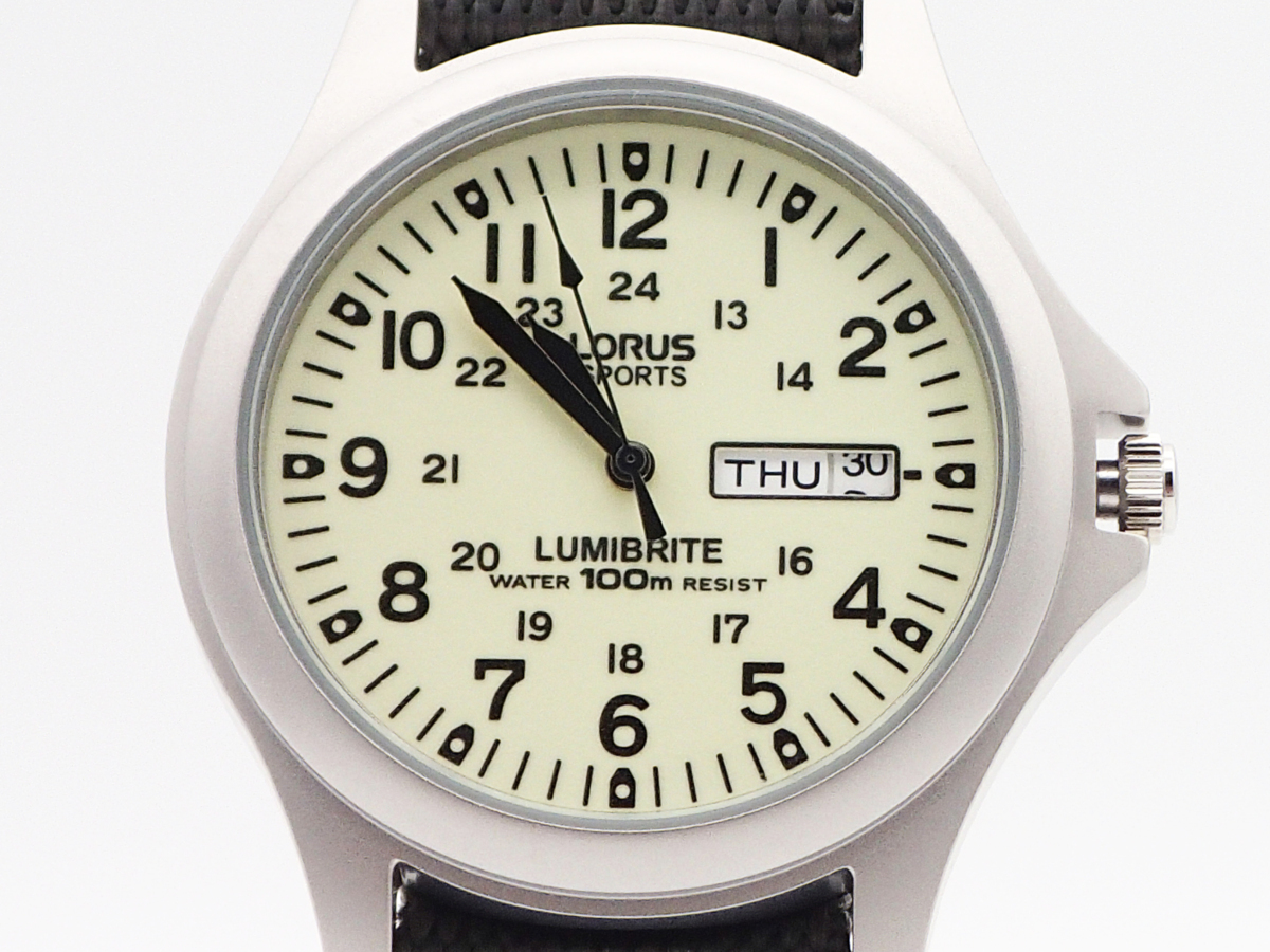 SEIKO LORUS Quartz Lumibrite Military Watch セイコー ローラス クオーツ ルミブライト グレー ミリタリー ウォッチ 100m防水 腕時計_※前回出品時に撮影した同型商品です。