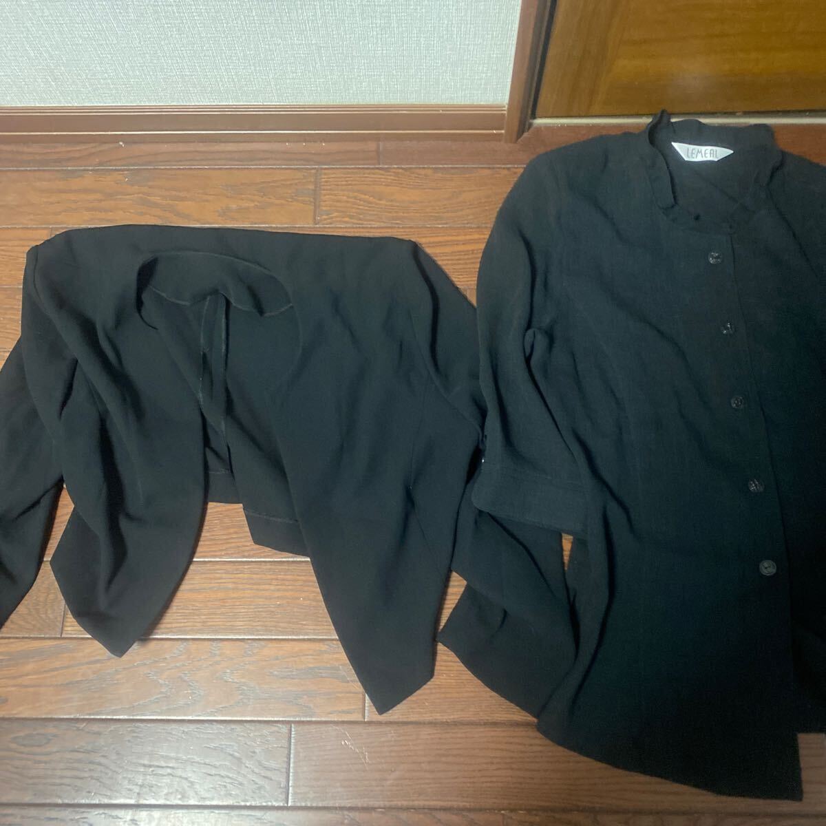 【11号】中古受付嬢、秘書制服、礼服　ジャケット、黒ワンピース_画像3