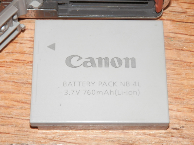通電確認済み IXY DIGITAL 50 CANON 専用充電器付き 中古 陸送 デジカメ キヤノンの画像4