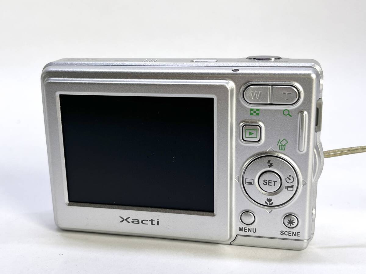 SANYO デジタルカメラ Xacti DSC-S75 サンヨー デジカメ 三洋電機株式会社 通電確認のみ ジャンクの画像4