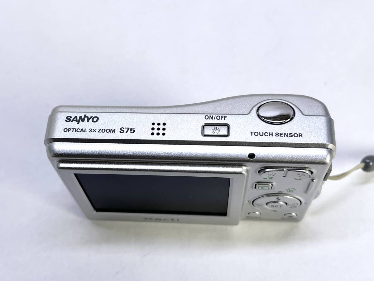 SANYO デジタルカメラ Xacti DSC-S75 サンヨー デジカメ 三洋電機株式会社 通電確認のみ ジャンクの画像7
