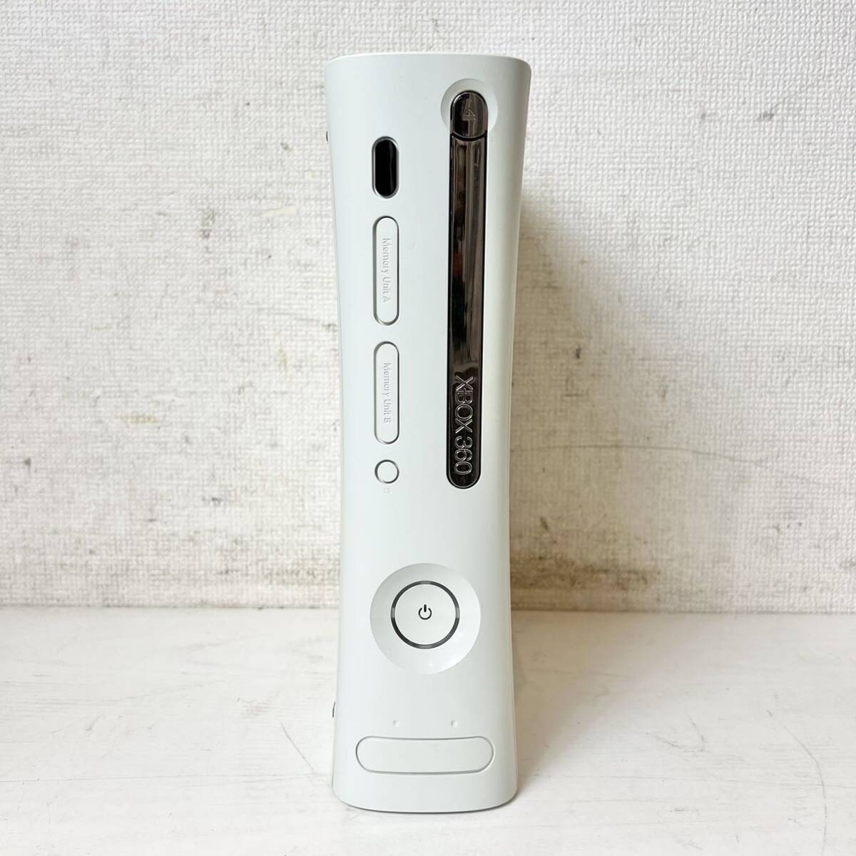 220＊中古品 Xbox360 CONSOLE 本体 コントローラー ワイヤレス LAN アダプタ等付き 2011 通電確認済み＊の画像2