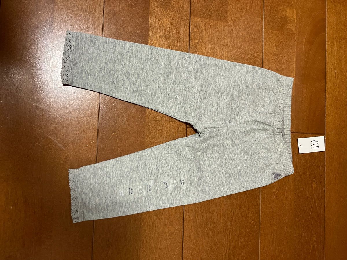 babyGAP グレー　レギンスパンツ　ベビーパンツ