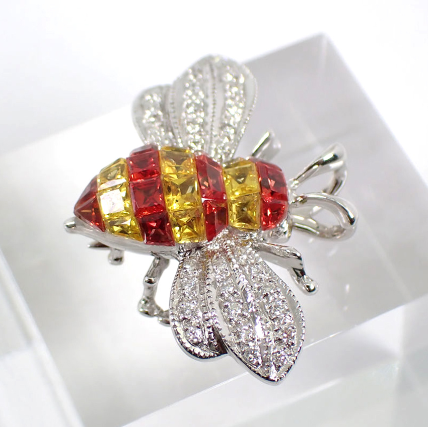 [ used ]K18WG diamond / color stone Be brooch [g257-42]