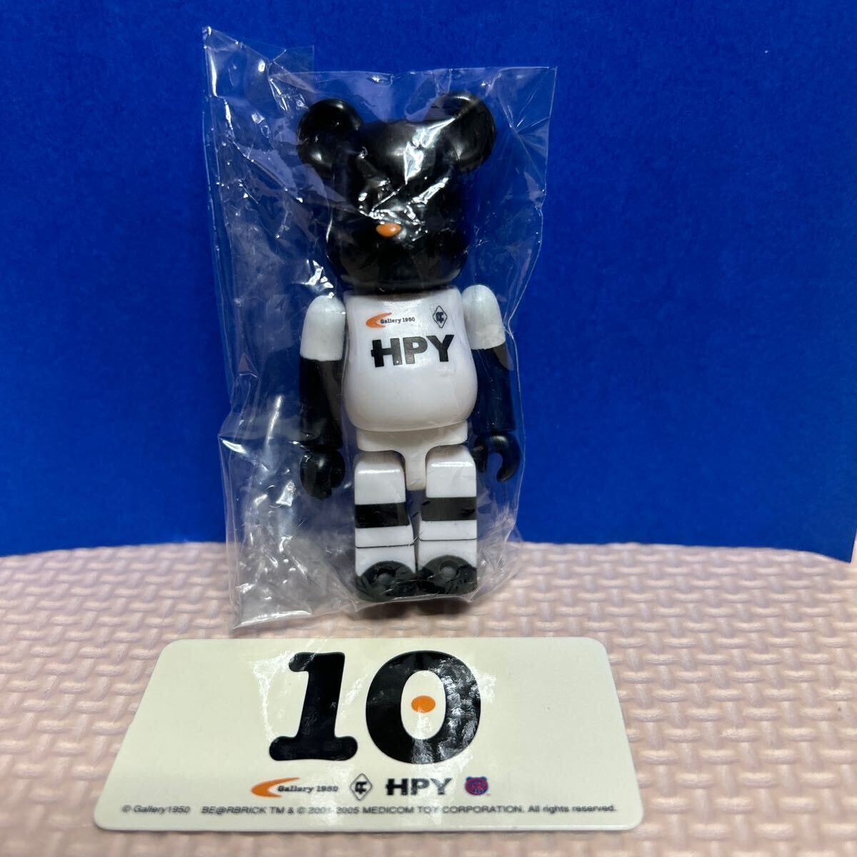 ベアブリック BE@RBRICK シリーズ8 シークレット エラー 100 ベアブリック BE@RBRICK シリーズ8 シークレット エラー 100