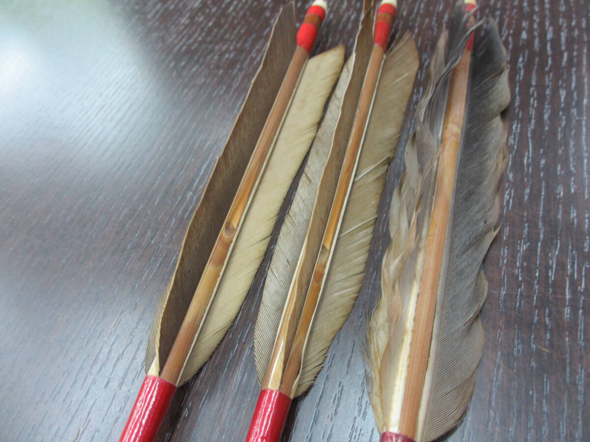 スポーツ祭 弓道具 弓具 矢 竹矢 3本おまとめ 長期保管品 使用品 銘なしの画像6
