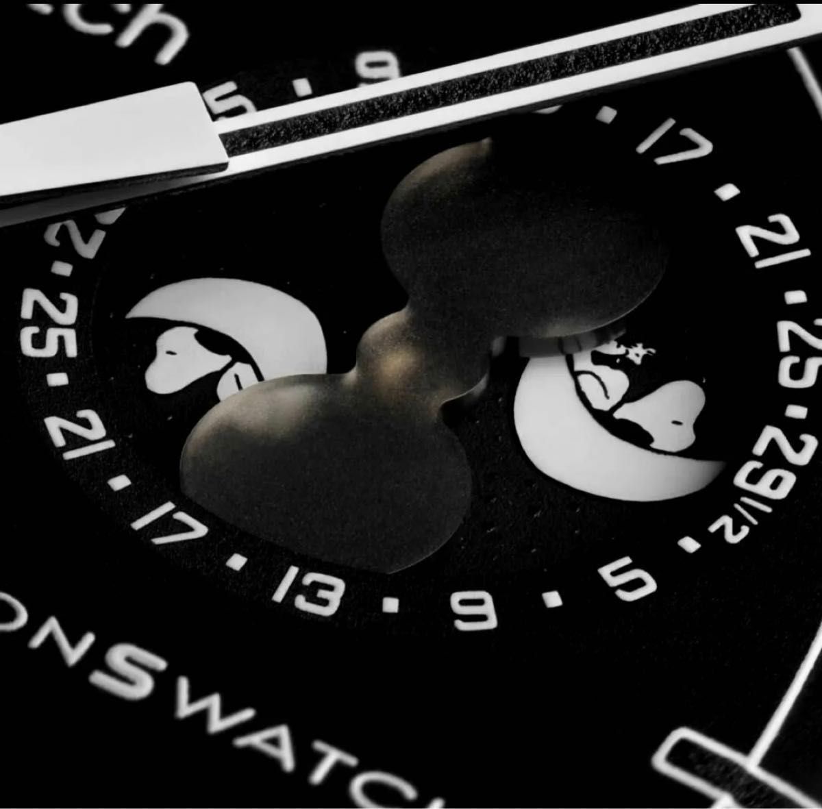 Snoopy x OMEGA x Swatch BIOCERAMIC MoonSwatch Mission New Moon 