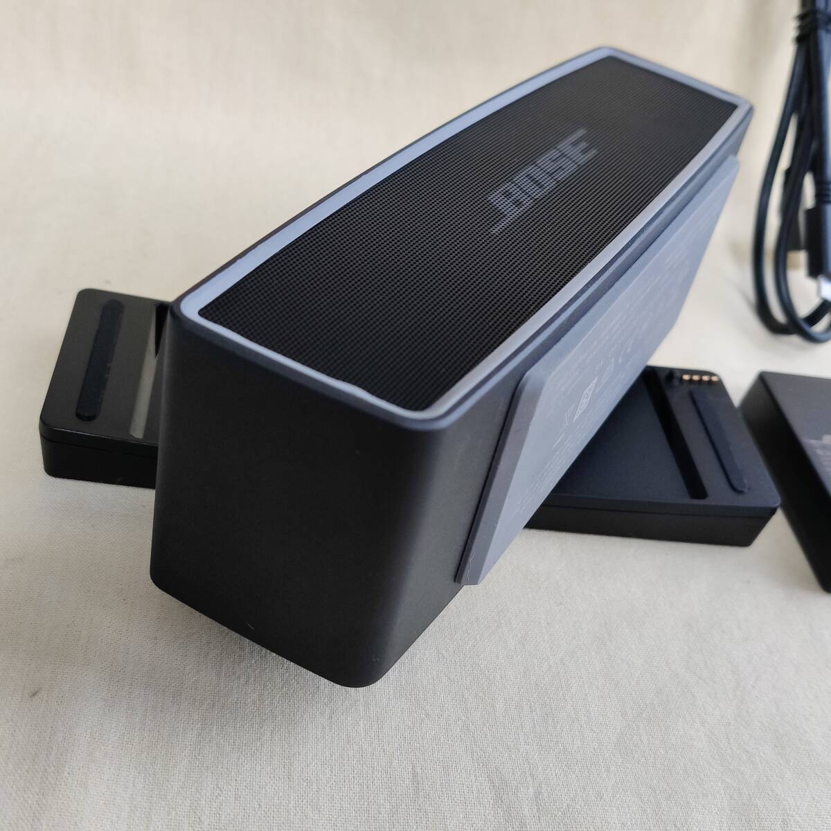 【1300A2】BOSE SoundLink Mini II 2 Bluetooth speaker 本体 卓上充電台 ジャンク JUNKの画像6