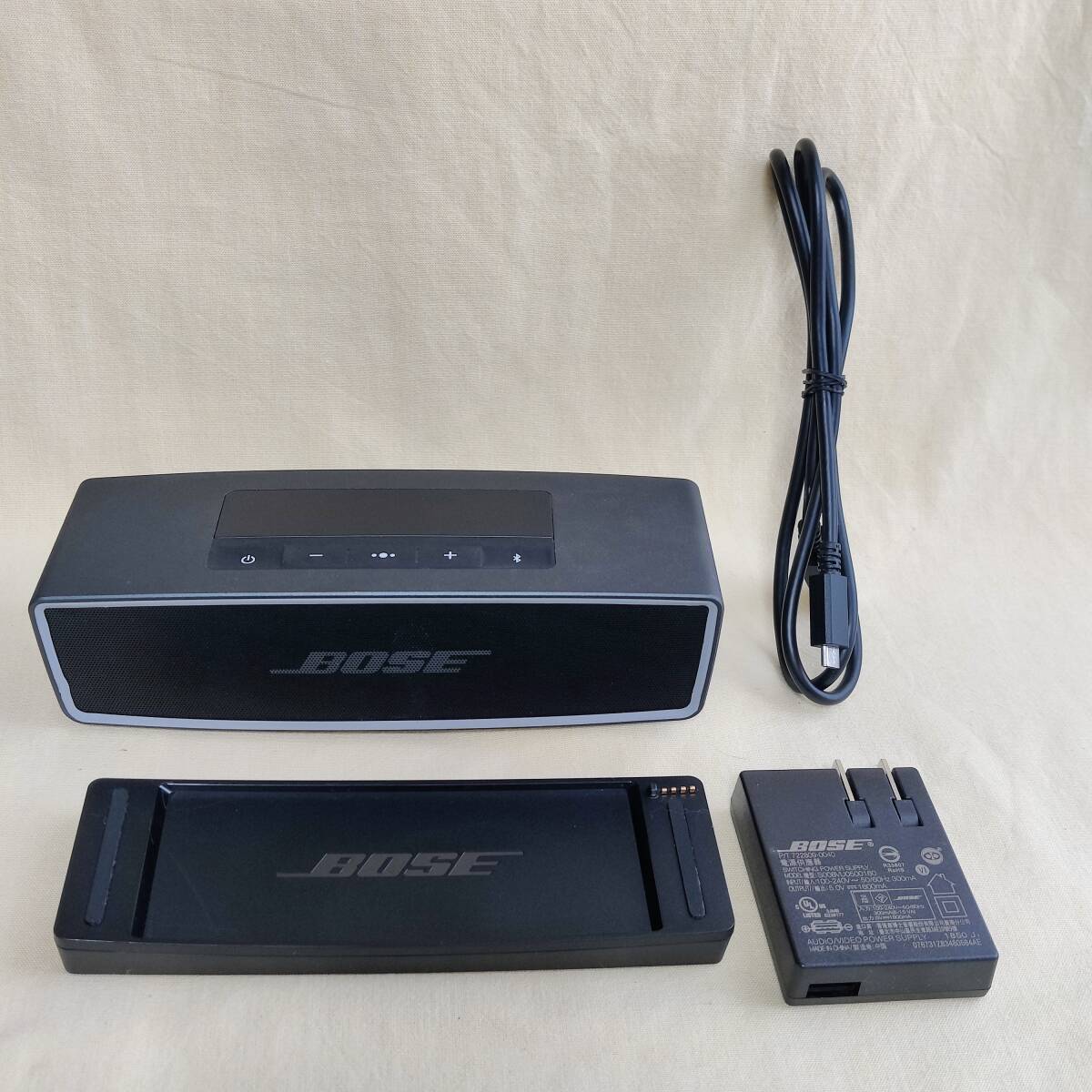 【1300A2】BOSE SoundLink Mini II 2 Bluetooth speaker 本体 卓上充電台 ジャンク JUNKの画像1