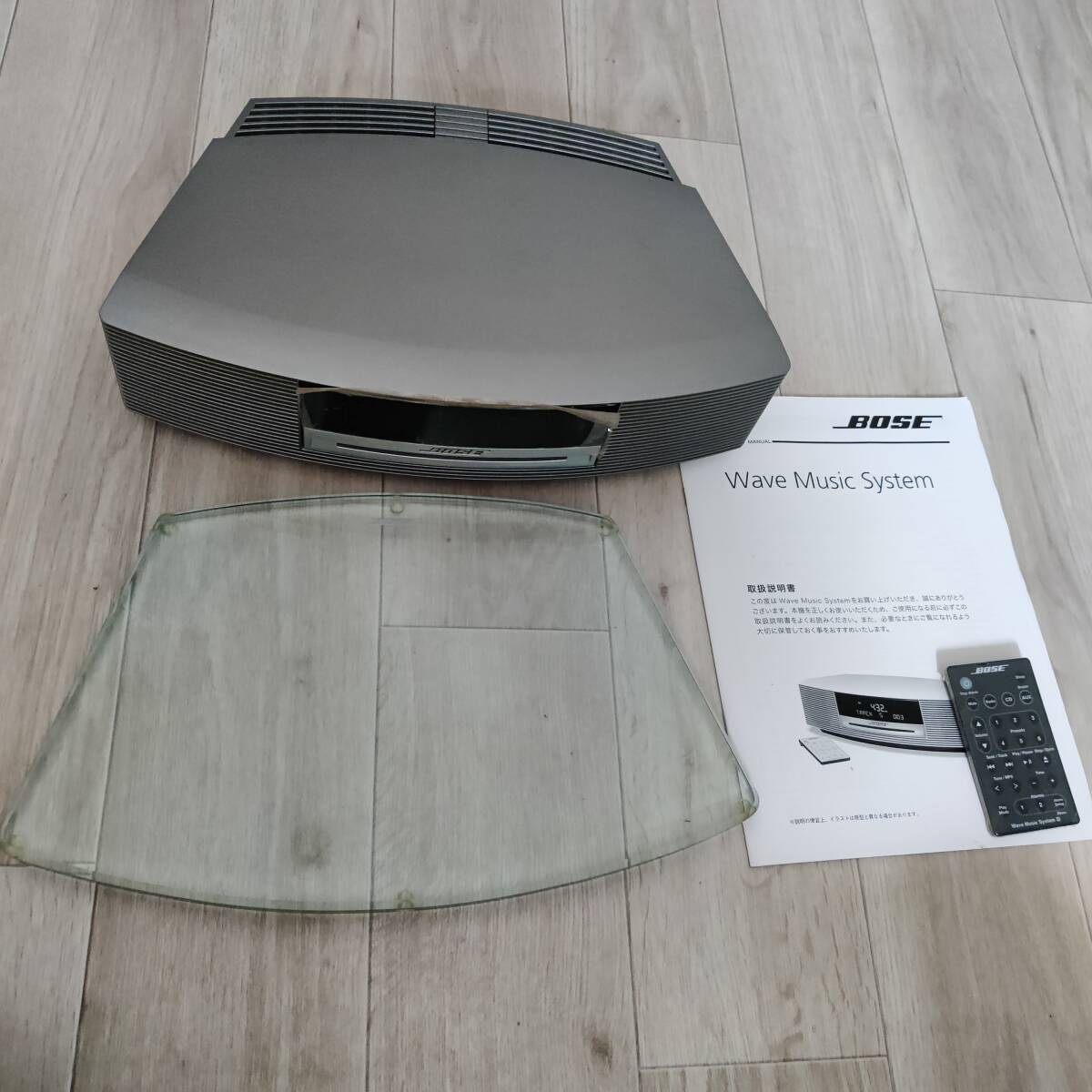【547K6W】BOSE Wave music system 本体 リモコン ガラス台 ジャンク JUNKの画像1