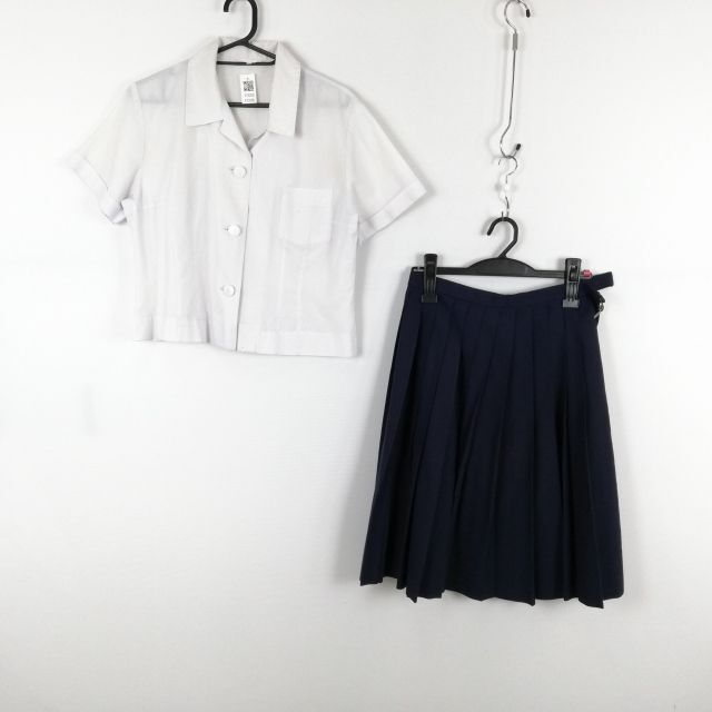 1円 ブラウス スカート 上下2点セット 大きいサイズ 夏物 女子 学生服 中学 高校 白 制服 中古 ランクC EY3200の画像1