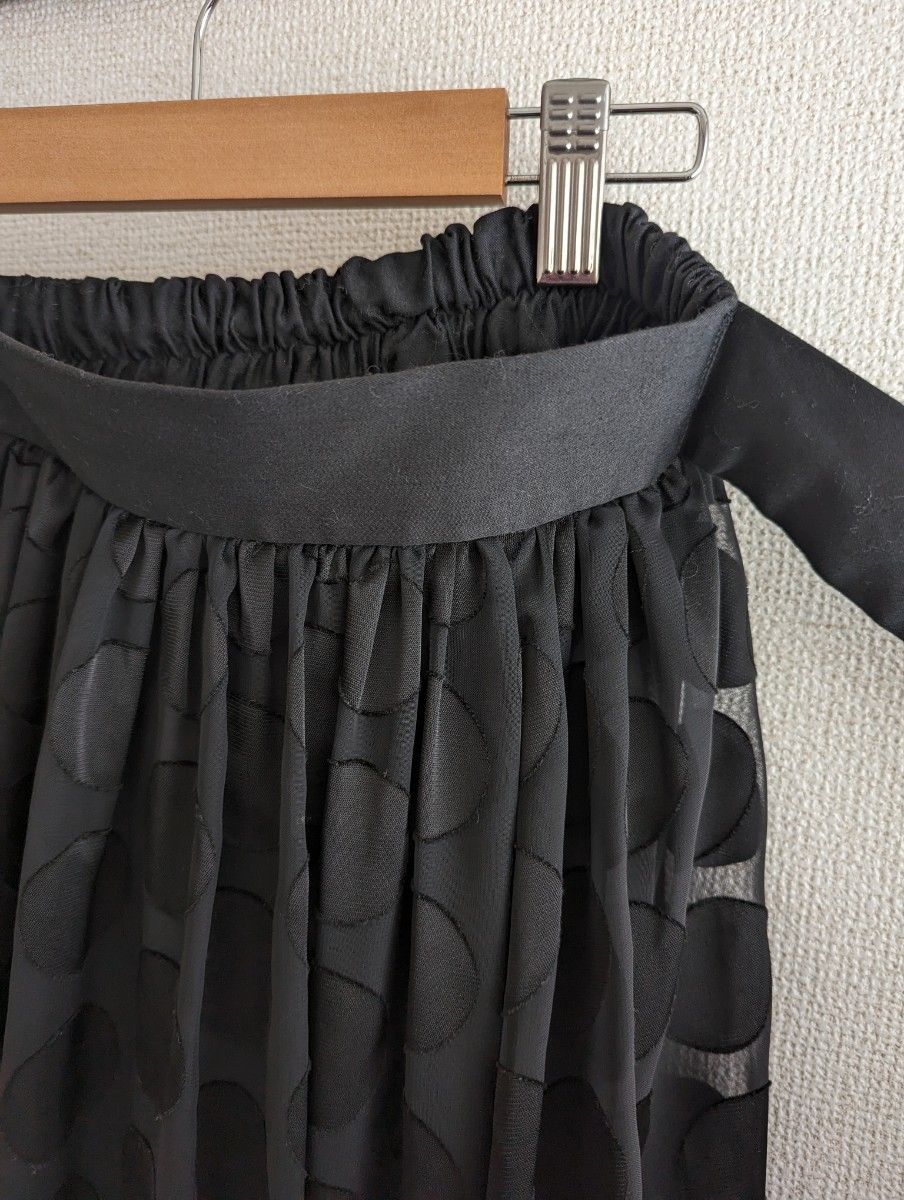 【良品】OBLI ドット柄　黒シースルー　ロングフレアースカート