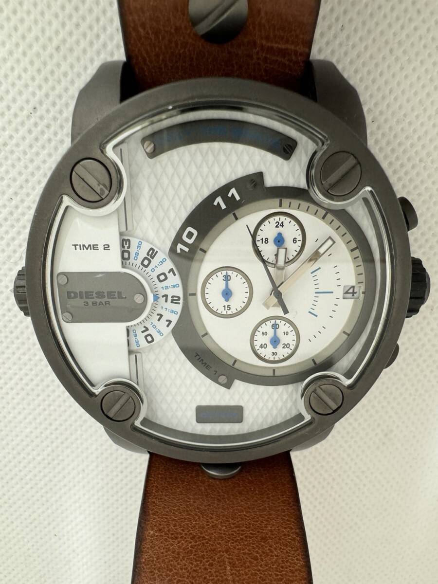 電池新品 クォーツ 腕時計 DZ-7269 ブラウン 皮 ディーゼル ホワイト メンズ DIESEL リトルダディ カジュアル ビッグファイスの画像2