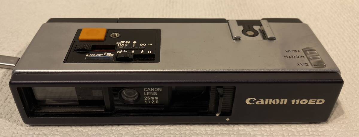 『8044』CANON キヤノン 110 ED レンズシャッター式 ポケットカメラ コンパクトカメラ 動作確認未_画像1