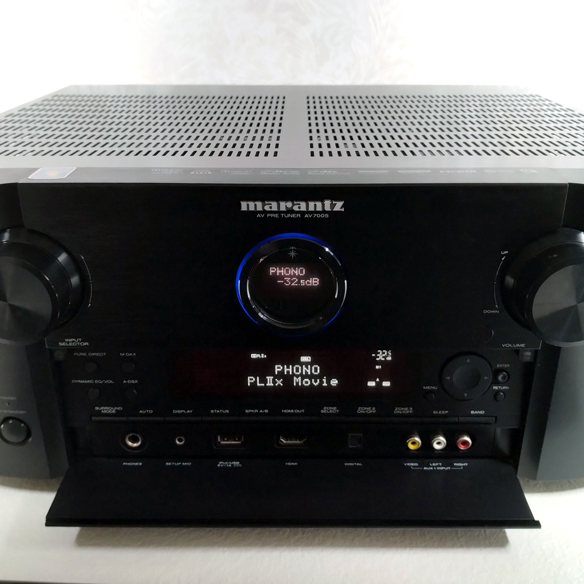 marantz AV PRE TUNER AV7005の画像3