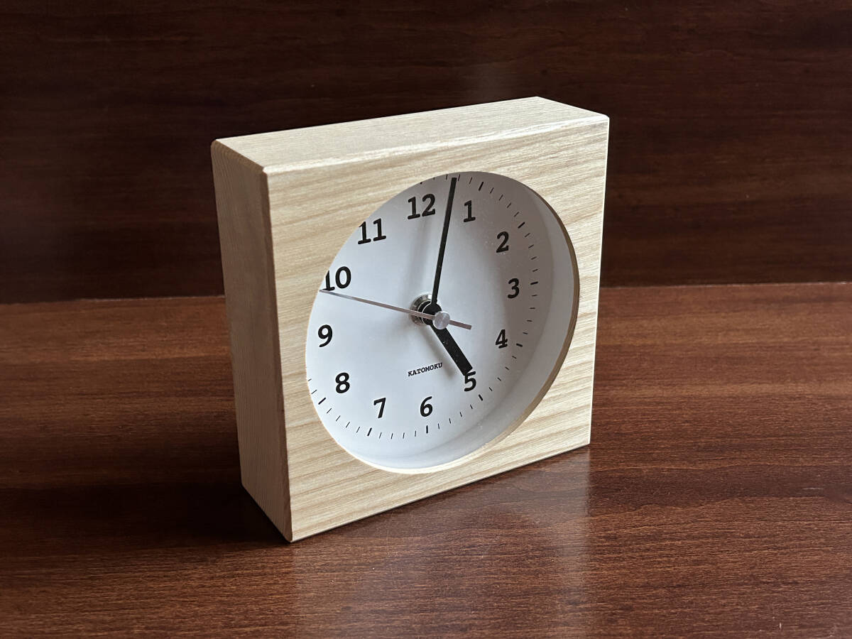 ◎電波時計　KATOMOKU Dual use clock 4 ナチュラル（アナログ時計・置時計・壁掛け時計　小型・コンパクト）_画像1