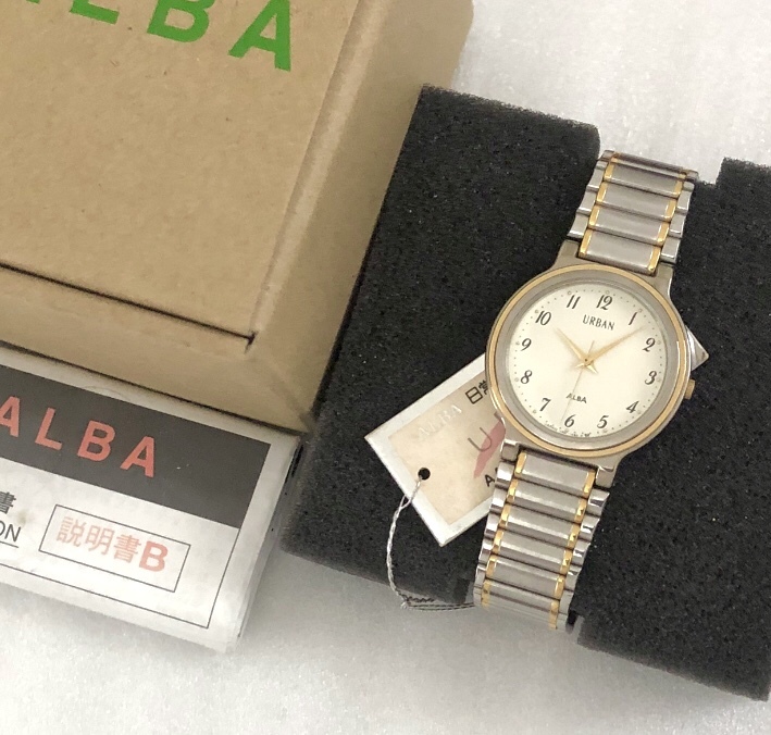 SEIKO ALBA URBAN 日本製 ウォッチ 稼動 ウォッチ 薄型 コンビ カラー シンプル デザイン 時計 好きに も セイコー アルバ 共用 シェア_画像1
