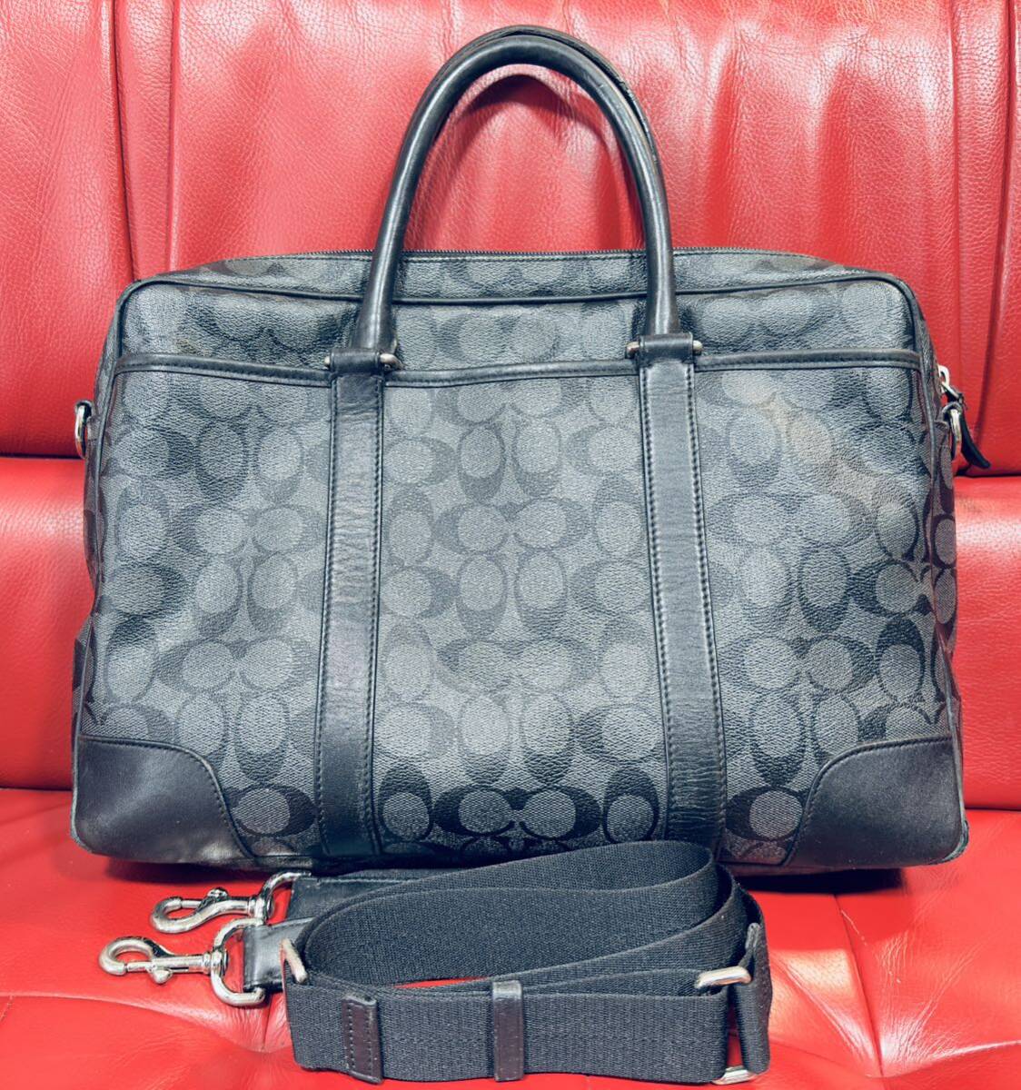 COACH コーチ2wayビジネスバッグ HERITAGE SIGNATURE (定番ノートPC 種類B4入ります)の画像2