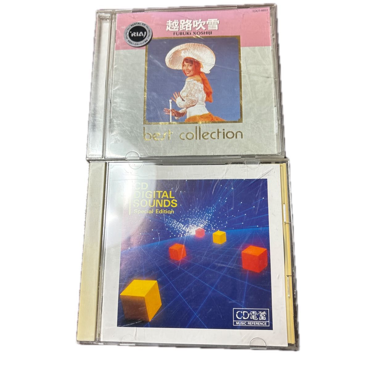 値下げ越路吹雪ベストコレクションと多彩なCD10曲の2組